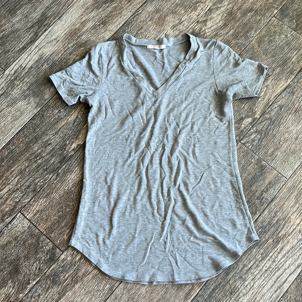 Yellow chair free v neck tee